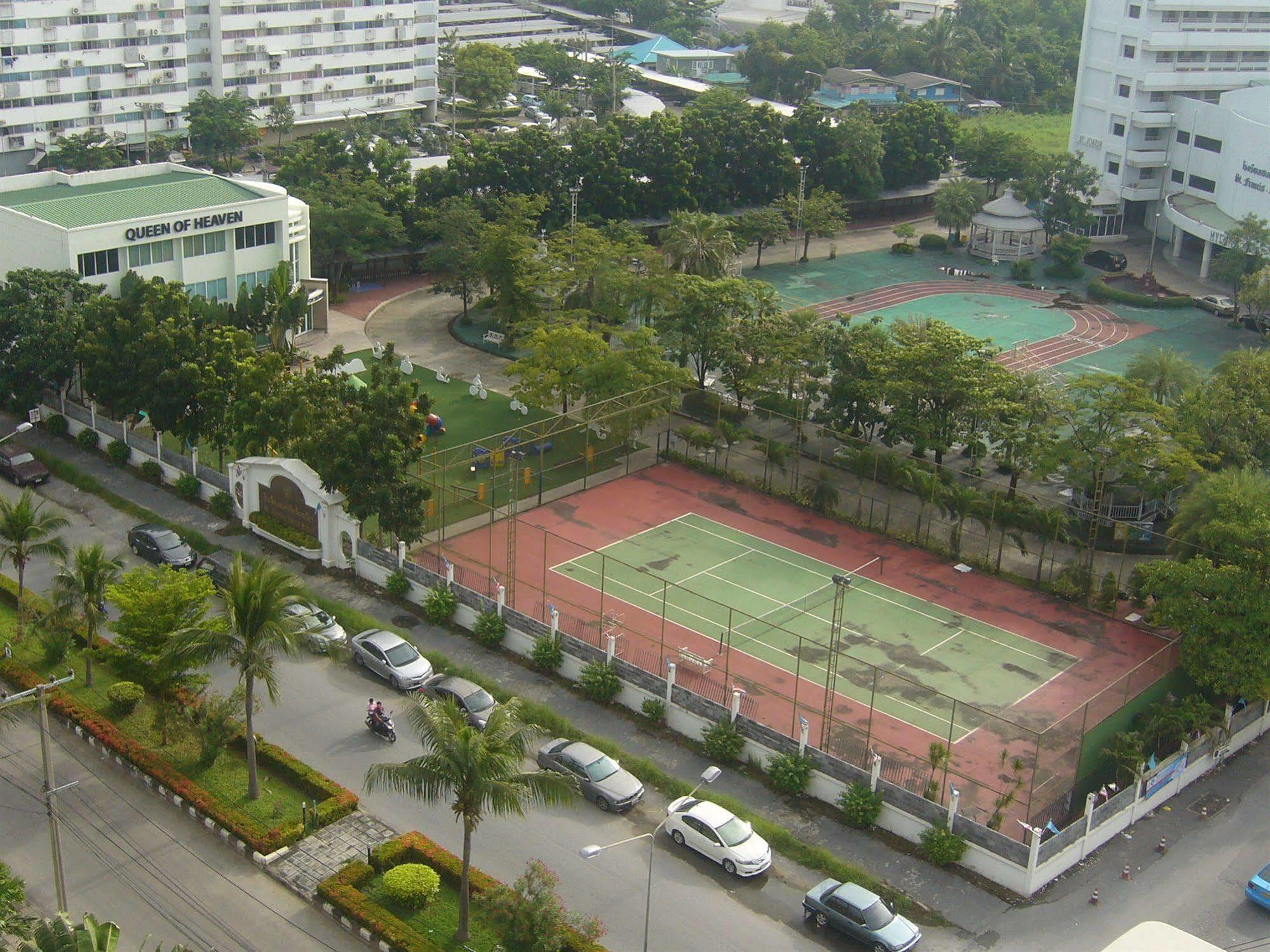 Impact Muang Thong Thani Service Condominium Bangkok Exteriér fotografie